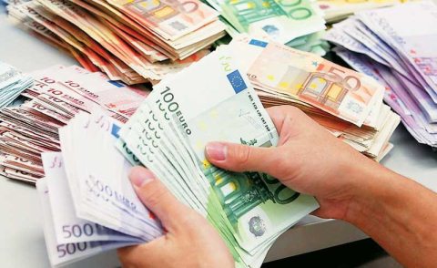 Parate ne banka: 10 depozituesit me te medhenj kane rreth 540 mln euro